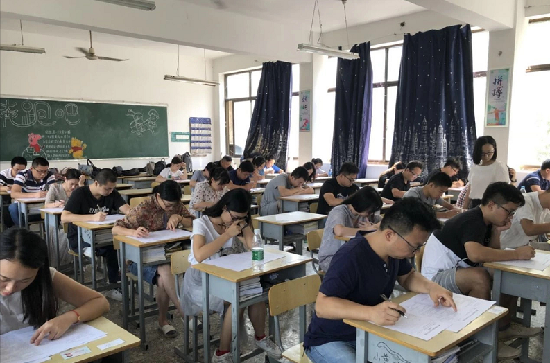 [原創(chuàng)]邀您共創(chuàng)新輝煌|集團所轄擔(dān)保公司組織2018年社會公開招聘考試